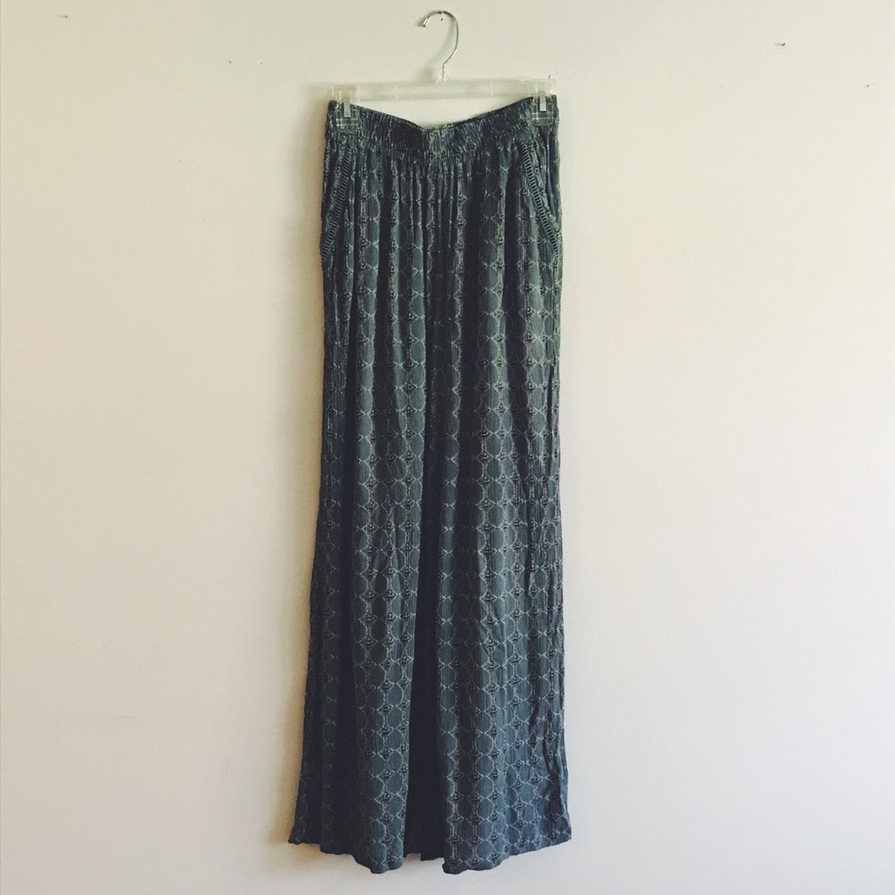Anthropologie high-waisted, wide-leg soft pant